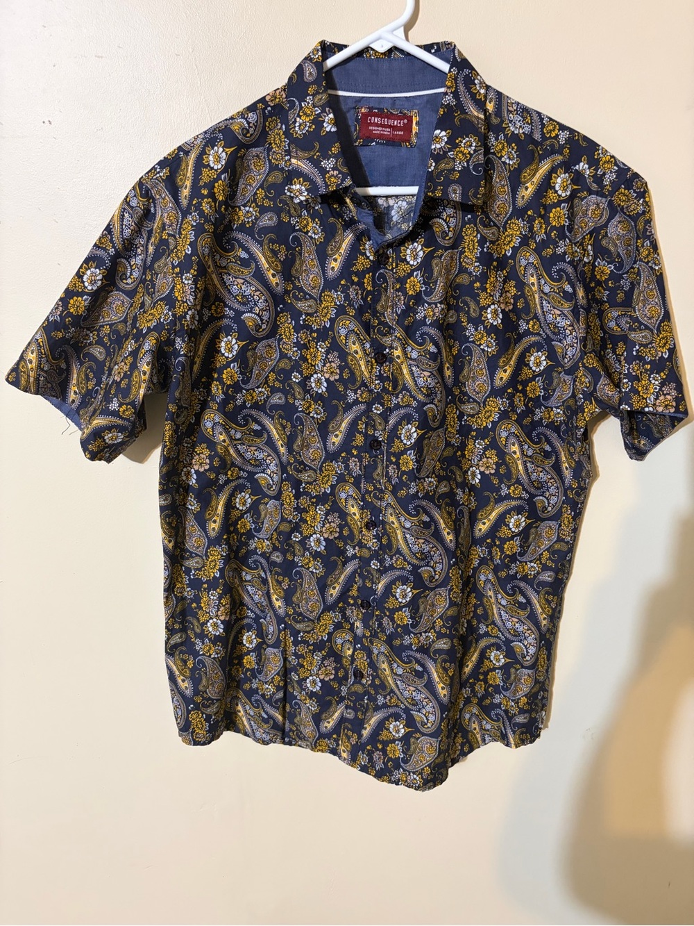 Consequence Men’s Navy and Gold Paisley Short-Sleeve Button-Down Shirt Large